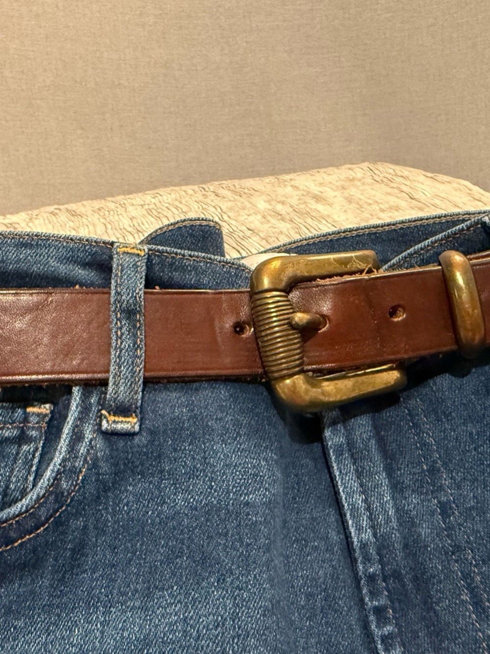 Vintage Y2K Classic Brown Leather Belt with Brass Buckle